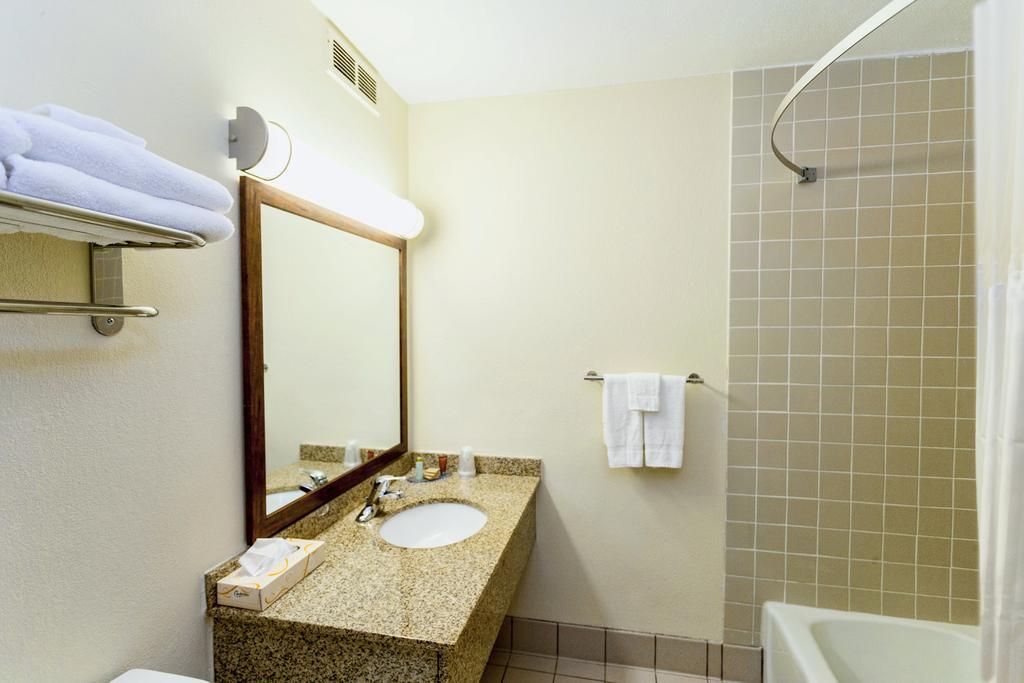 Downtown Duluth Inn Dış mekan fotoğraf